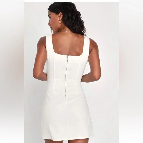Lulus  Ivory Denim Corset Seam Mini Dress size Small NWT - Picture 2 of 9